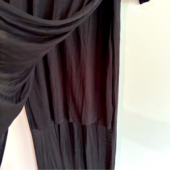 Super Flattering and Comfortable Three Dots Stretch Dress - Picture 5 of 7